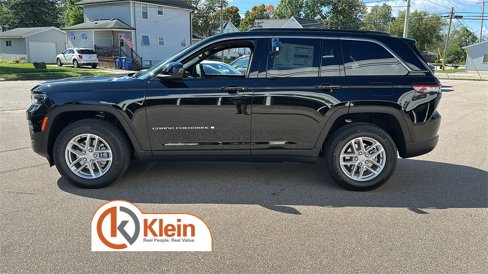 New 2025 Jeep Grand Cherokee Laredo X w/ Luxury Tech Group I image 4