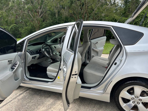 Used 2014 Toyota Prius Three image 11