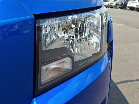 Used 2024 Nissan Frontier SV w/ SV Convenience Package image 13