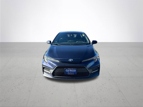 Used 2021 Toyota Corolla SE w/ SE Premium Package image 3
