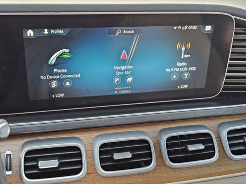 Used 2020 Mercedes-Benz GLE 350 w/ 3rd Row Seat Package image 21