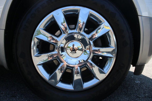 Used 2012 Buick Enclave Premium image 23