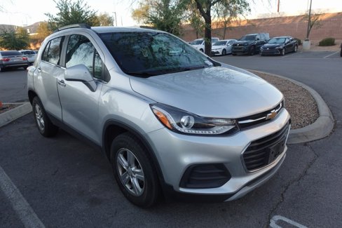 Used 2017 Chevrolet Trax LT w/ LT Convenience Package image 2