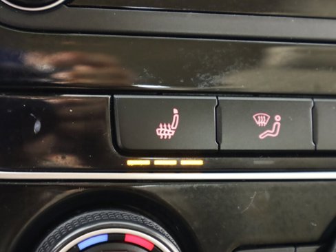 Used 2019 Volkswagen Passat 2.0T SE R-Line image 20