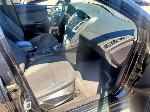 Used 2012 Ford Focus SE image 4