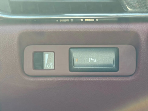 Used 2013 Cadillac ATS Luxury w/ Cold Weather Package image 33