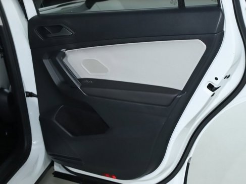 Used 2019 Volkswagen Tiguan SEL image 33