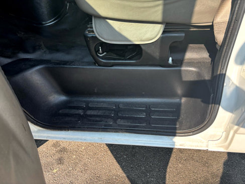Used 2019 Chevrolet Express 3500 w/ Power Convenience Package image 23