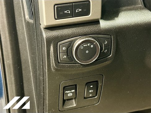 Used 2018 Ford F150 Lariat w/ Equipment Group 502A Luxury image 10