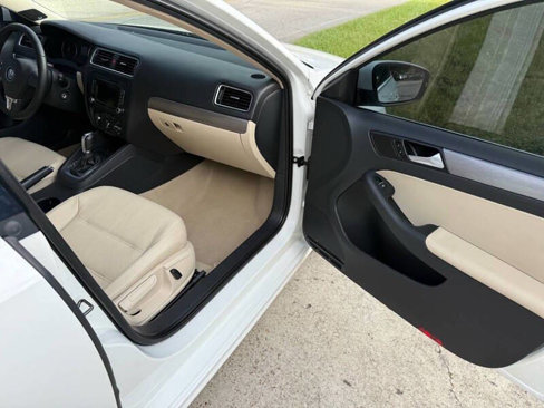 Used 2014 Volkswagen Jetta TDI image 26