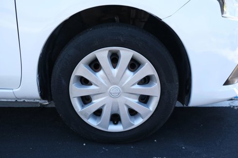 Used 2019 Nissan Versa S Plus image 17