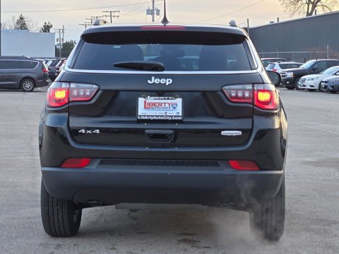 New 2025 Jeep Compass Sport image 13