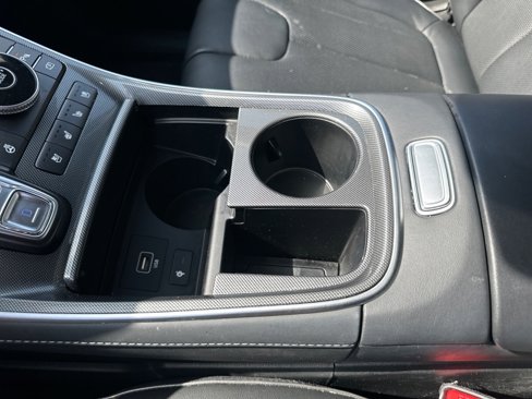 Used 2023 Hyundai Santa Fe Limited image 16