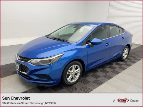 Used 2017 Chevrolet Cruze LT w/ Convenience Package image 1