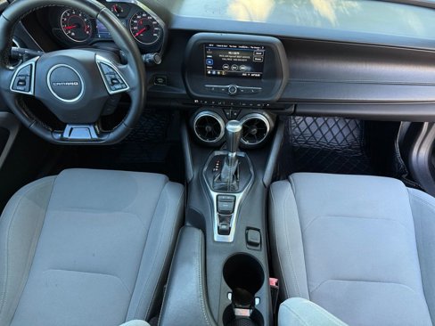 Used 2019 Chevrolet Camaro LT image 11