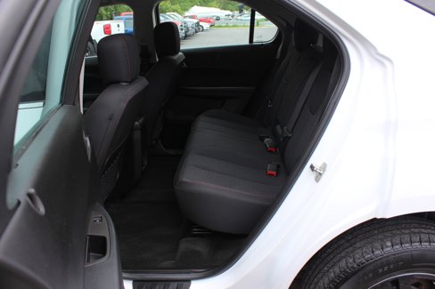Used 2014 Chevrolet Equinox LS image 28