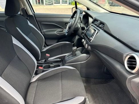 Used 2025 Nissan Versa S w/ Trunk Package image 24