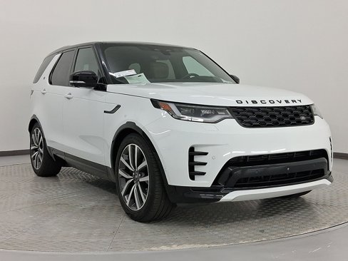 Used 2024 Land Rover Discovery Dynamic SE image 7
