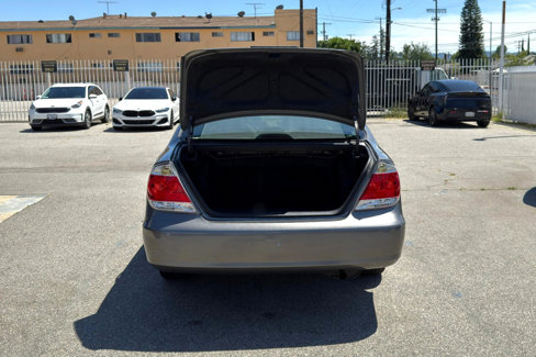 Used 2005 Toyota Camry XLE image 17