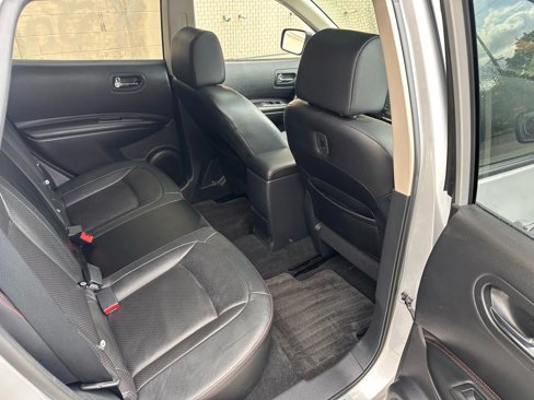 Used 2013 Nissan Rogue SL image 16