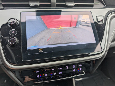 Used 2022 Chevrolet Bolt EUV LT w/ Convenience Package image 15