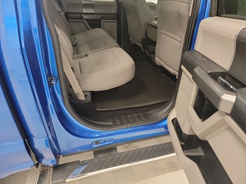 Used 2016 Ford F150 XLT w/ XTR Package image 8
