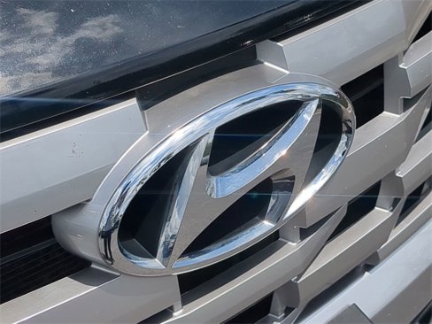 Used 2023 Hyundai Santa Cruz SEL Premium image 13