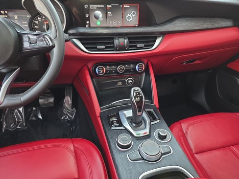 Used 2021 Alfa Romeo Stelvio Sprint w/ Sun & Sound Package image 46