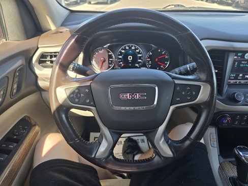 Used 2019 GMC Acadia Denali image 8