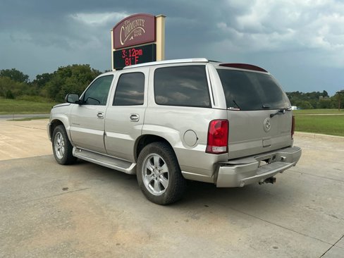 Used 2006 Cadillac Escalade AWD image 3