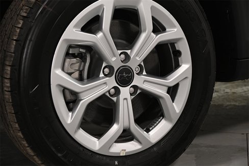 New 2025 Jeep Compass Sport image 9