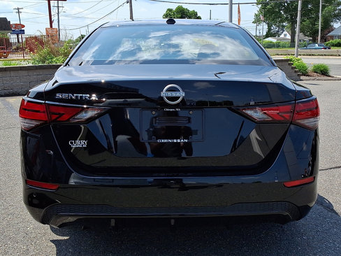 Certified 2025 Nissan Sentra SV image 5
