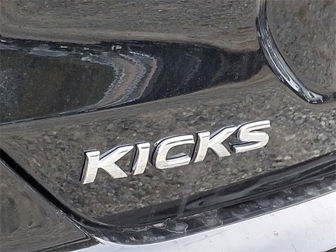 New 2025 Nissan Kicks S image 12