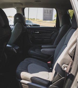 Used 2017 Chevrolet Traverse LT w/ Style and Technology Package image 17