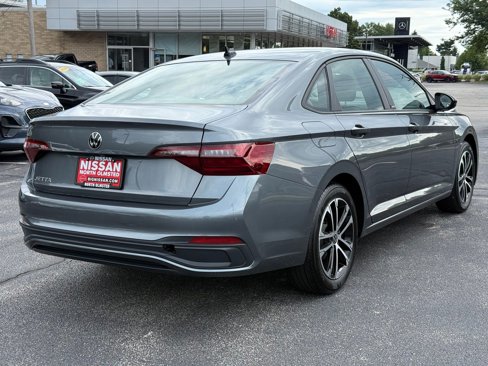 Used 2023 Volkswagen Jetta Sport image 5