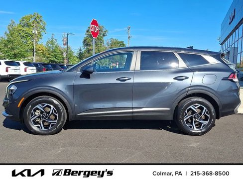 Used 2023 Kia Sportage LX image 6