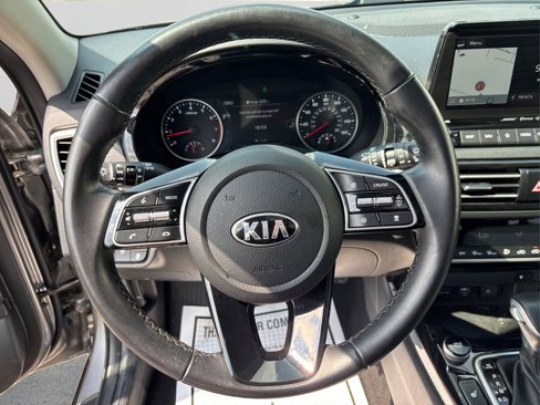 Used 2021 Kia Seltos SX w/ SX Sunroof Package image 25
