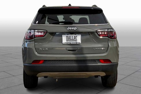 Certified 2024 Jeep Compass Limited image 4