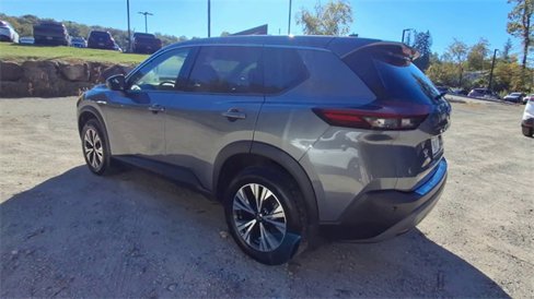 Used 2021 Nissan Rogue SV image 6