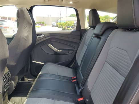 Used 2017 Ford Escape Titanium image 33
