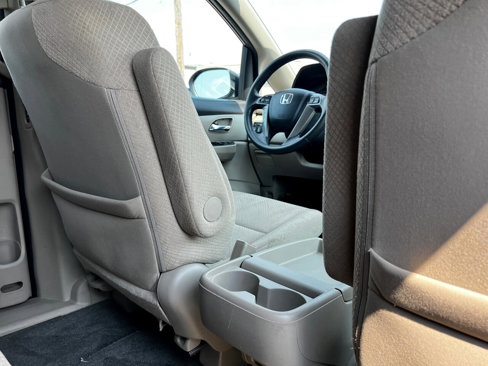 Used 2016 Honda Odyssey SE image 25