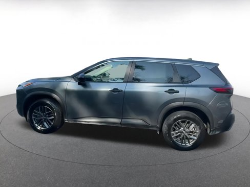 Used 2023 Nissan Rogue S image 8