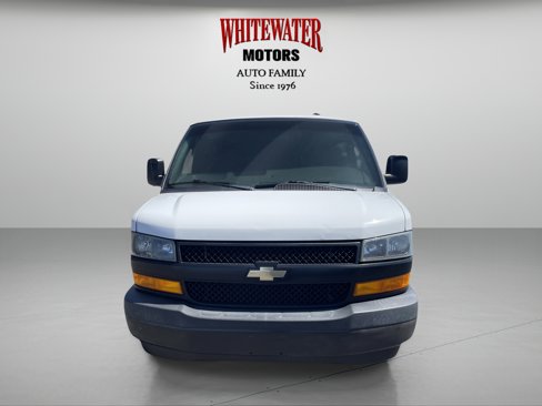 Used 2018 Chevrolet Express 2500 w/ Driver Convenience Package image 7