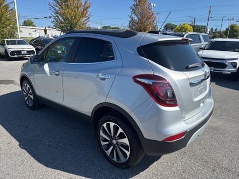 Used 2022 Buick Encore Preferred w/ Safety Package image 4