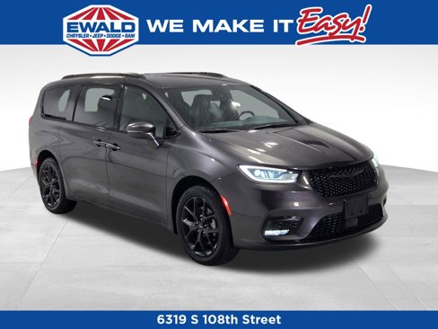 Certified 2021 Chrysler Pacifica Touring w/ Cold Weather Group image 1