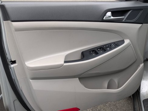 Used 2020 Hyundai Tucson Value w/ Cargo Package image 8