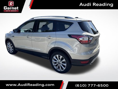 Used 2017 Ford Escape Titanium image 3