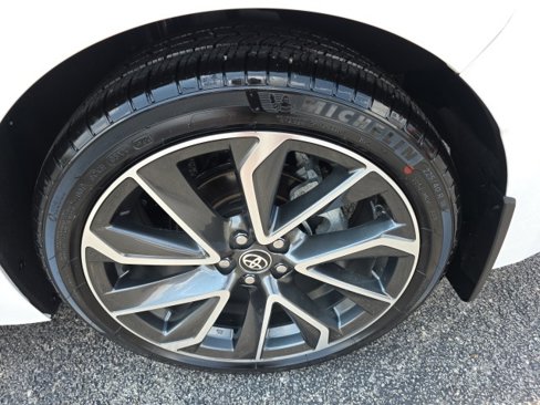Used 2022 Toyota Corolla XSE image 7