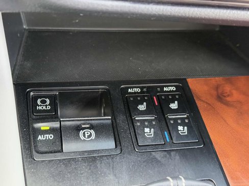 Used 2018 Lexus RX 350L w/ Premium Package image 26