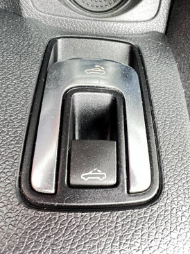 Used 2013 Volkswagen Eos image 25